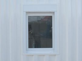 Fenster mit Rollladen 900 x 1.200mm